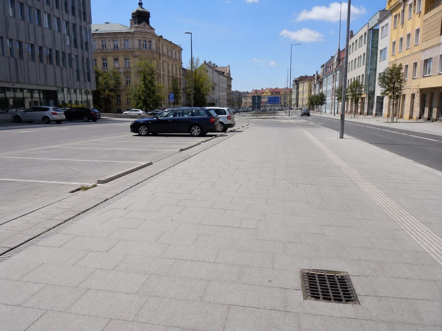 ulice bez zeleně (1)