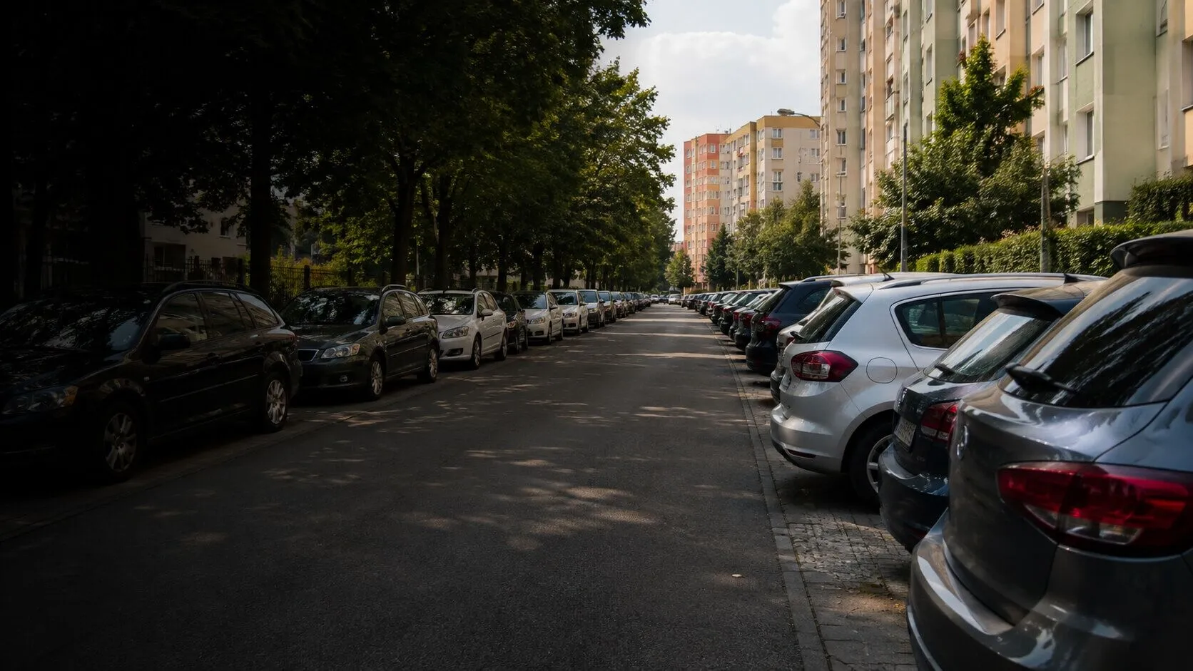 Parkovací místo není zadarmo. Jen za něj zatím nikdo neplatí