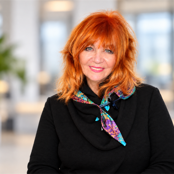 Ivana Lang
